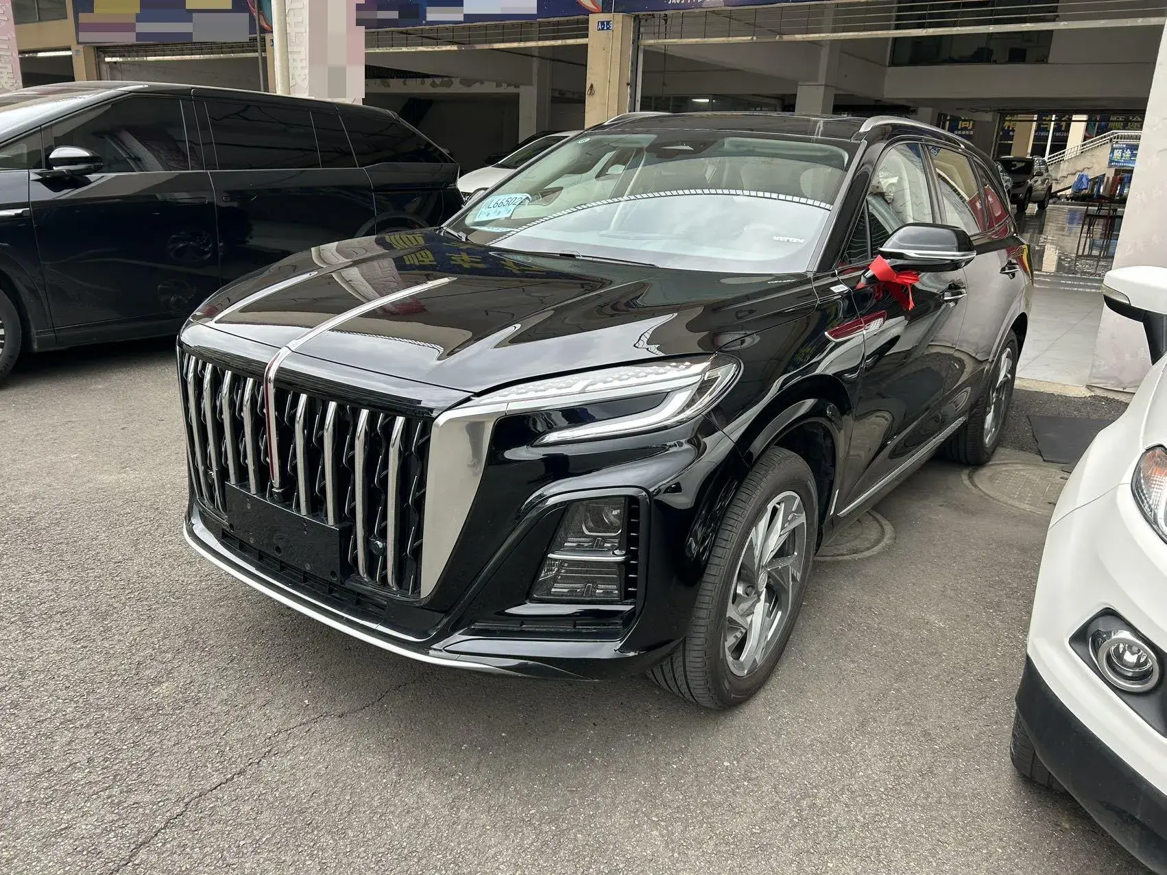 2024 HONGQI HS3 view 1