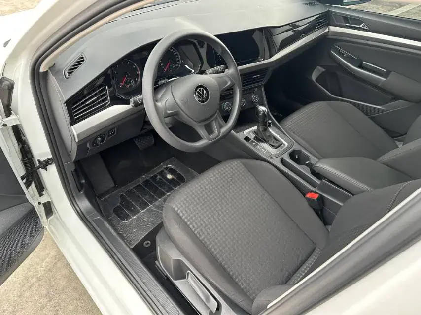 2021 VOLKSWAGEN BORA thumbnail 4