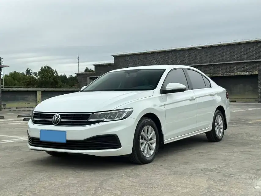 2021 VOLKSWAGEN BORA view 1