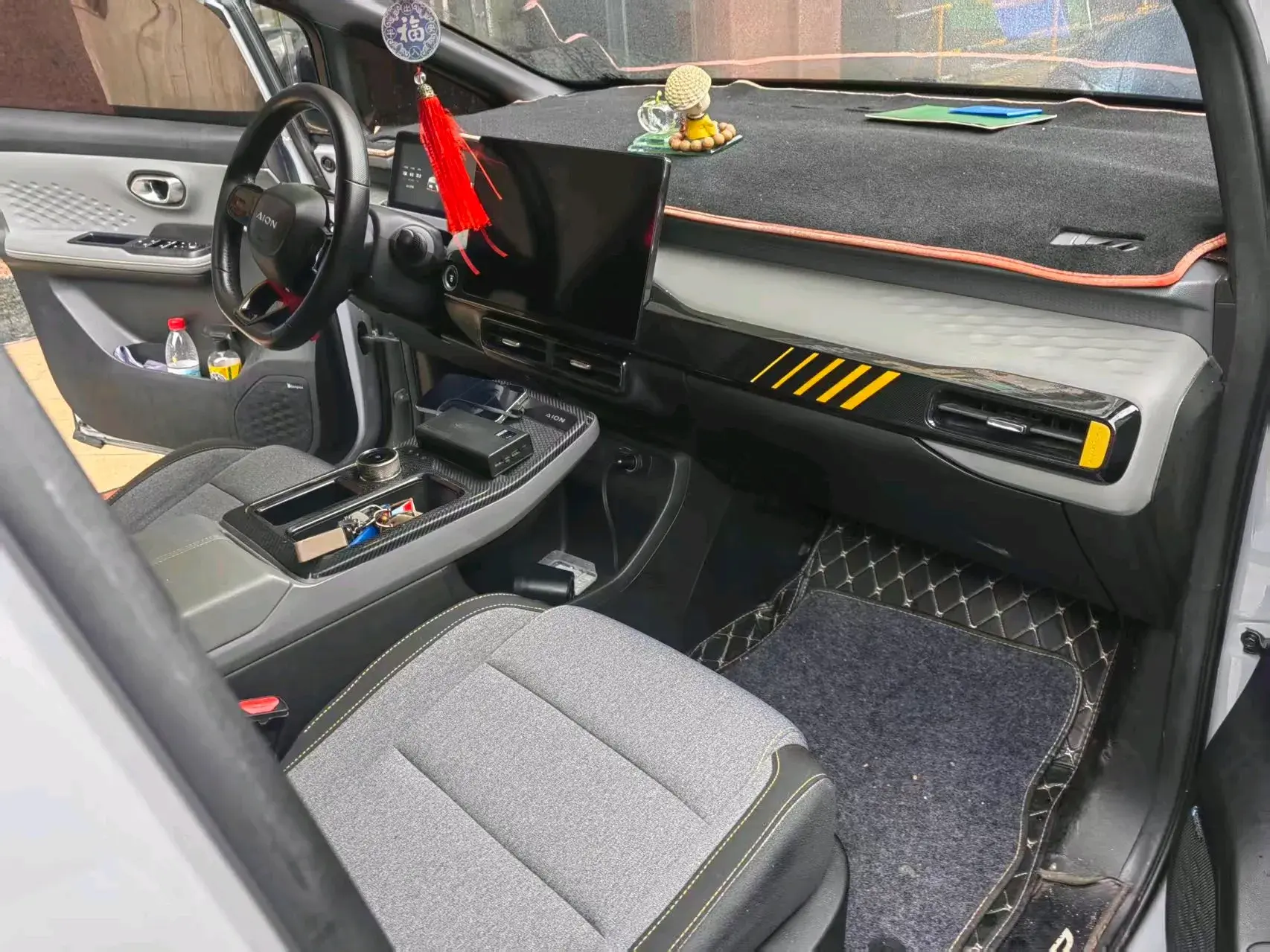 2021 AION Y thumbnail 4