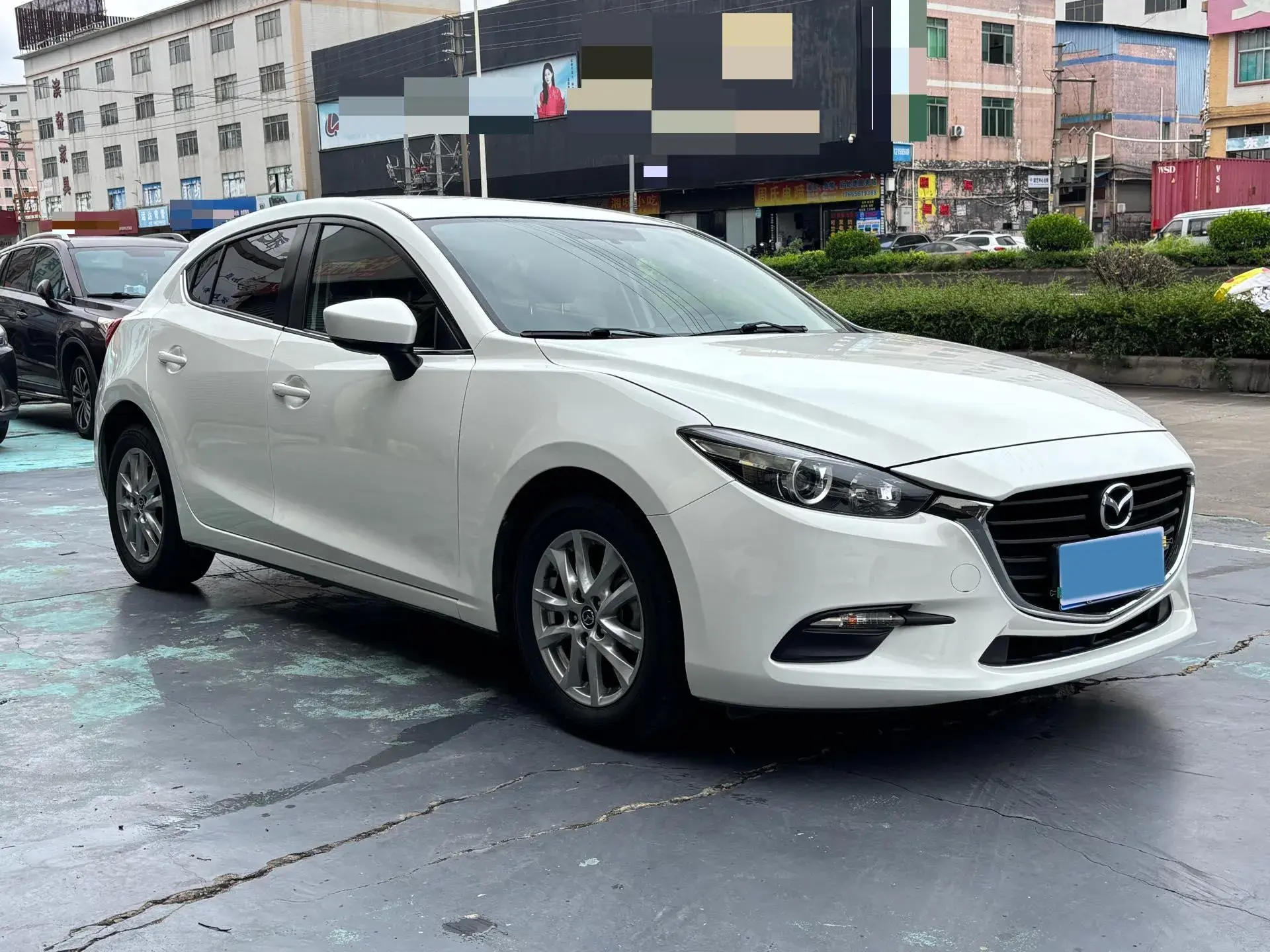 2017 MAZDA 3 thumbnail 3