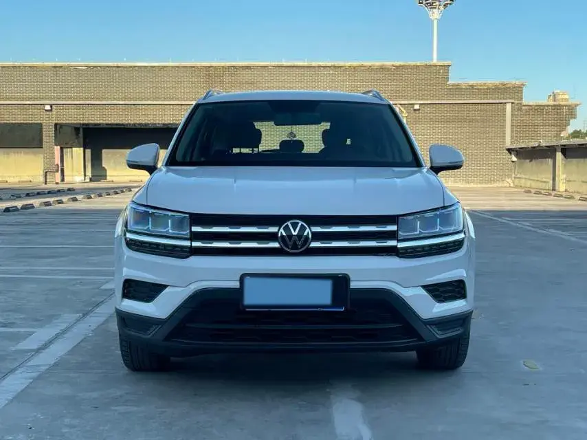 2021 VOLKSWAGEN THARU thumbnail 2