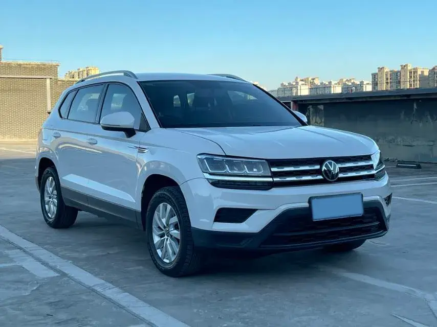 2021 VOLKSWAGEN THARU thumbnail 3