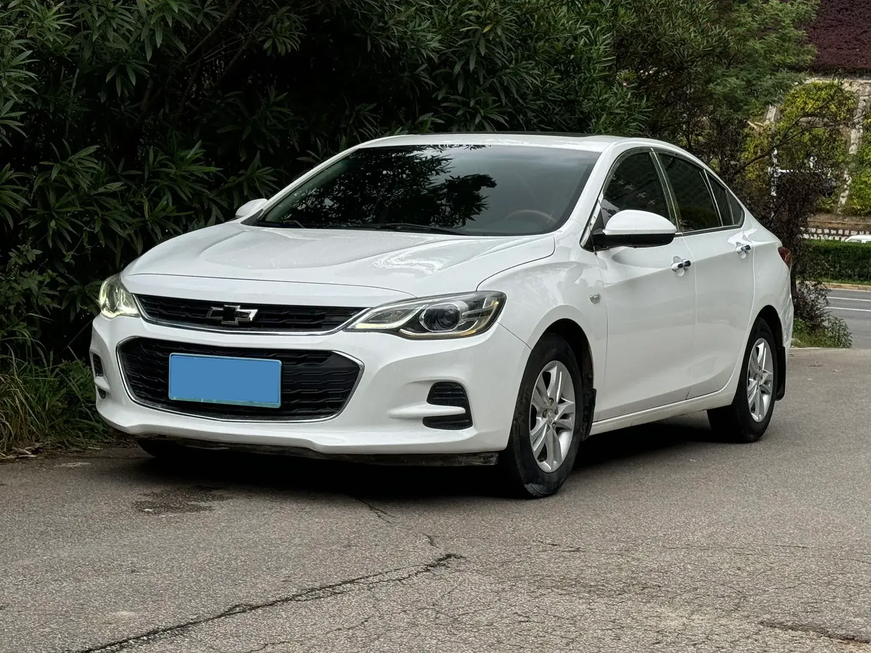 2016 CHEVROLET CAVALIER view 1