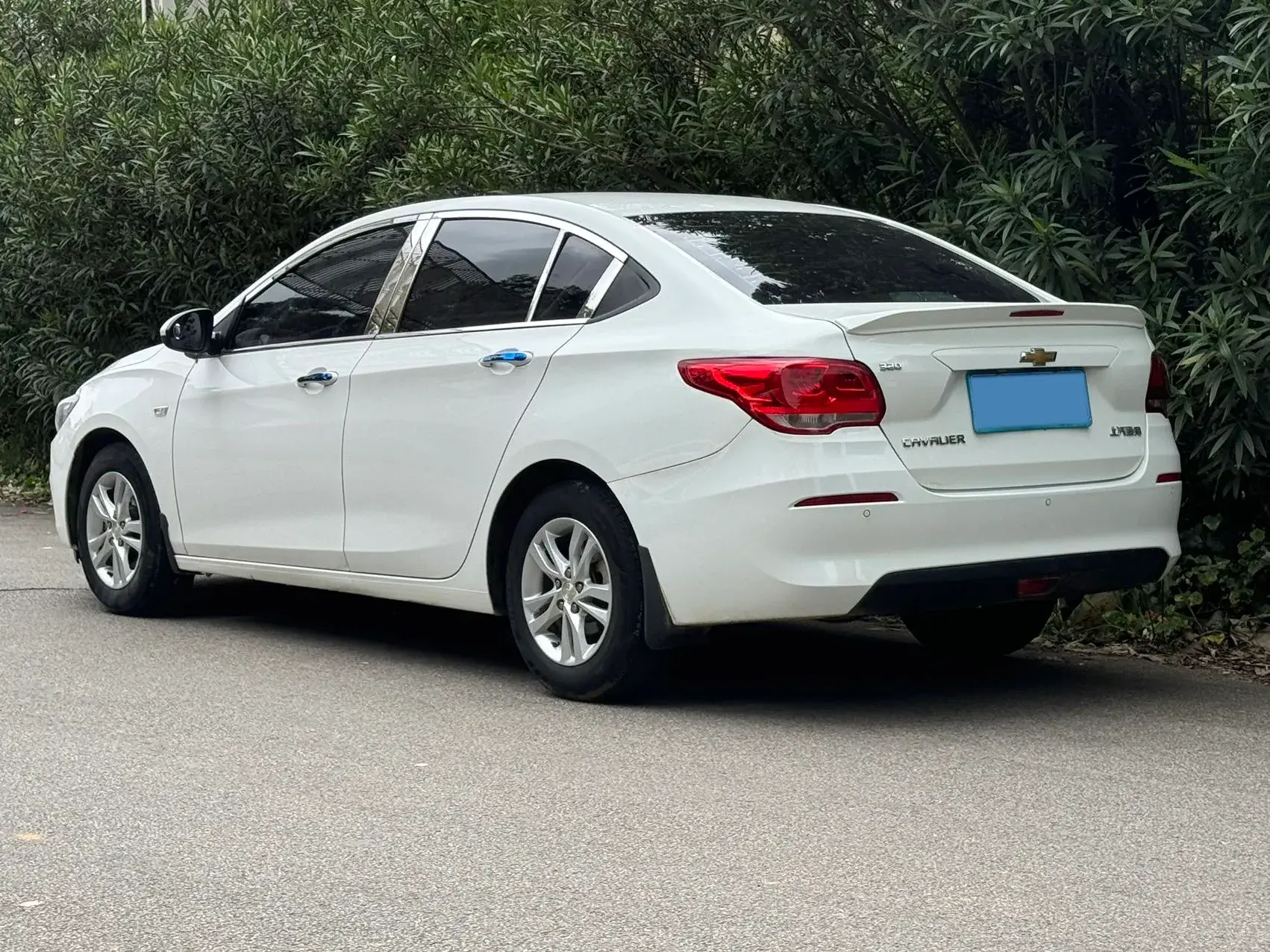 2016 CHEVROLET CAVALIER thumbnail 4