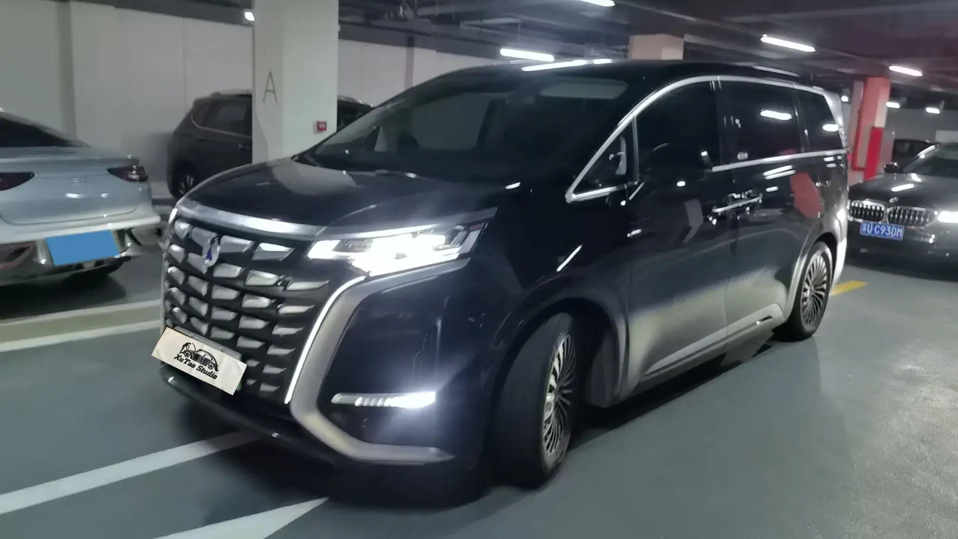 2022 DENZA D9 view 1