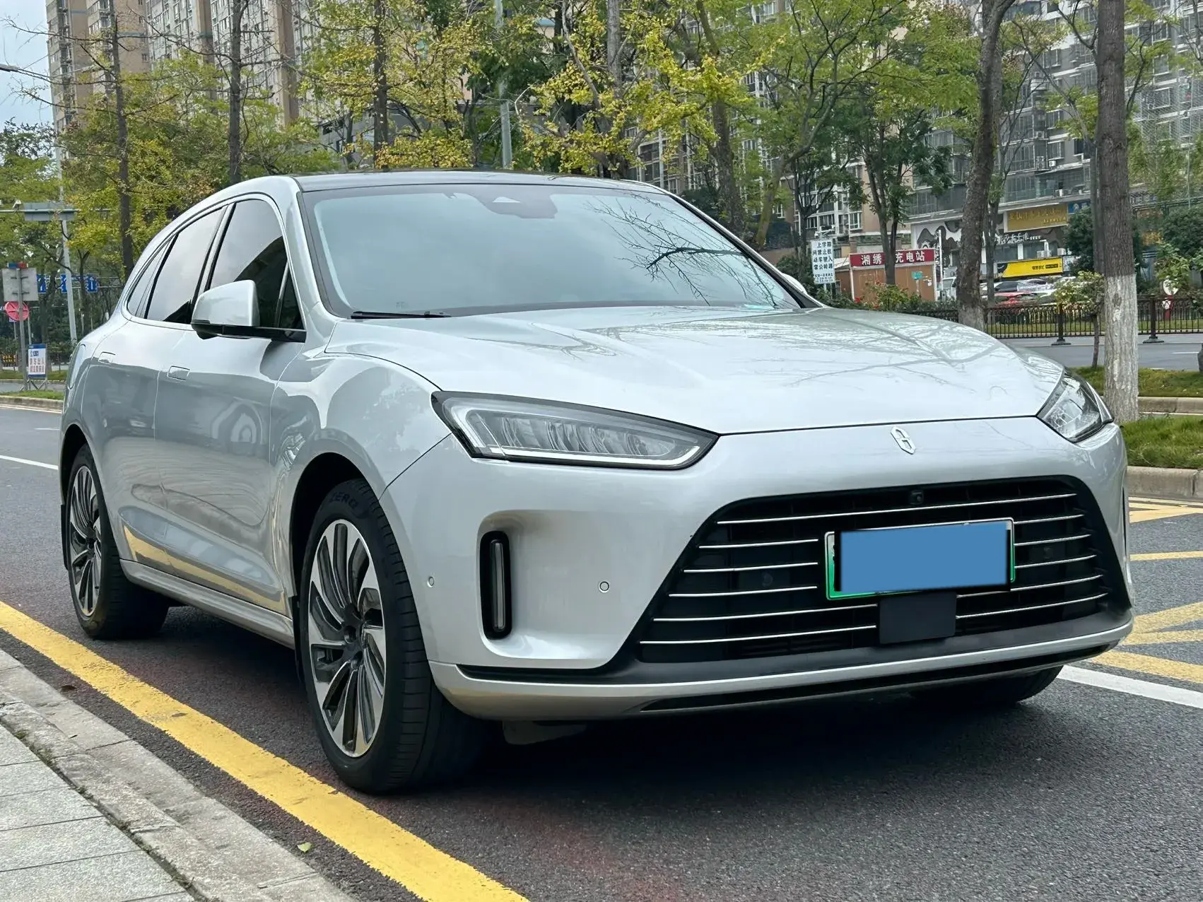 2022 AITO AITO thumbnail 2