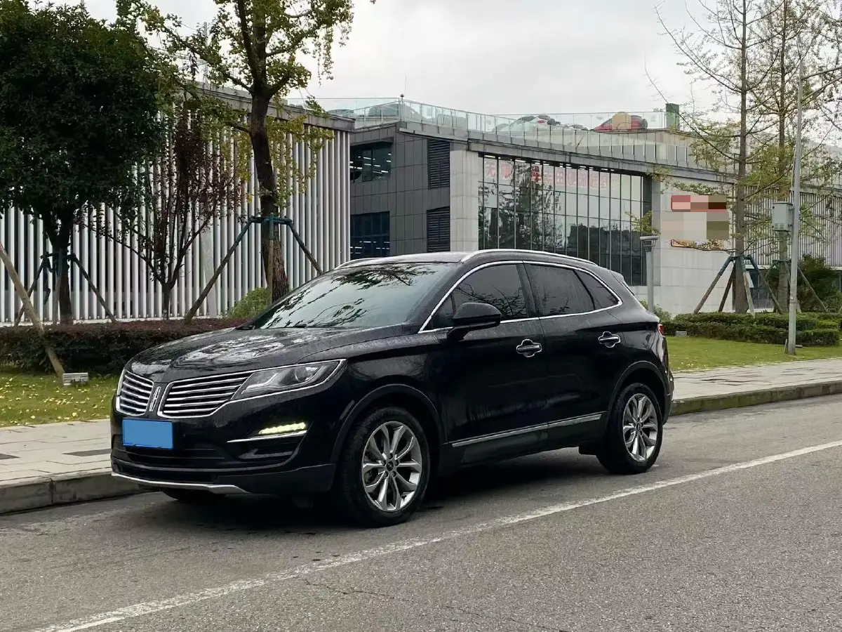 2018 Lincoln MKC 2.0T 203HP L4 6AT