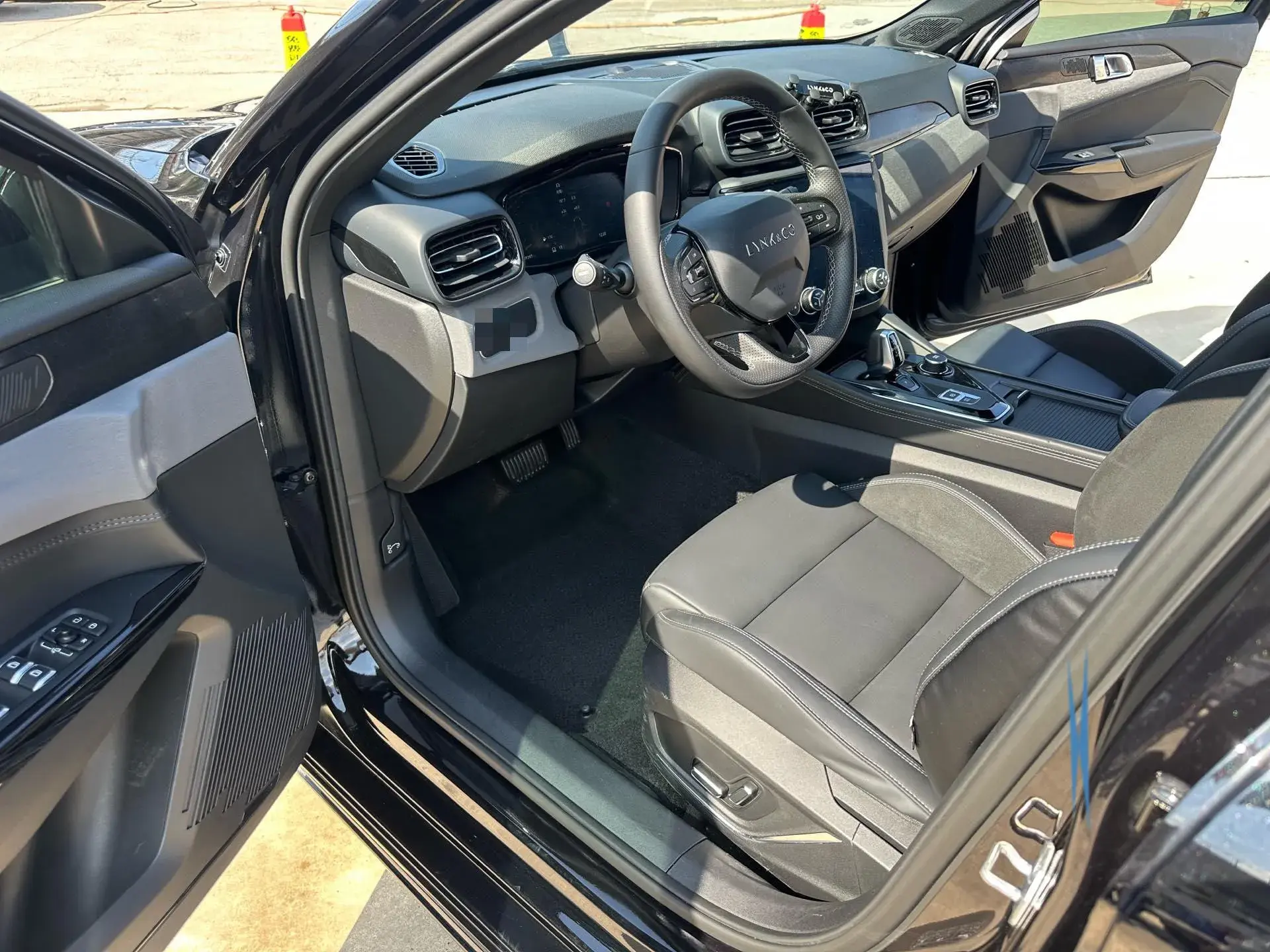 2022 LYNK&CO 02 thumbnail 2