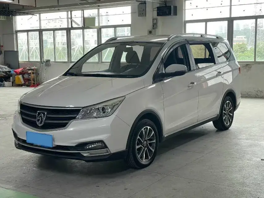 2019 BAOJUN 730 view 1