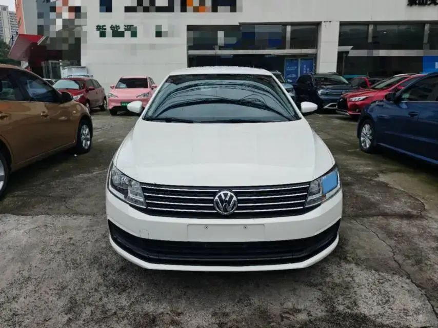 2017 VOLKSWAGEN LAVIDA thumbnail 2