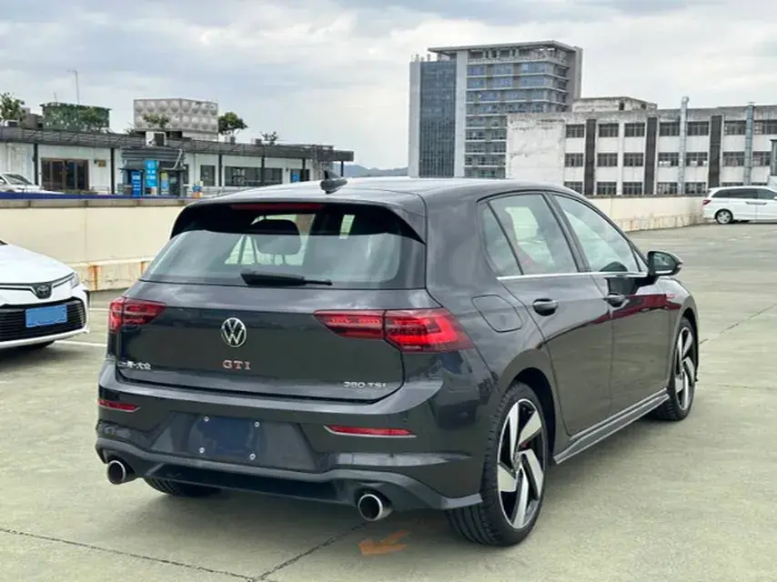 2021 VOLKSWAGEN GOLFGTI thumbnail 4