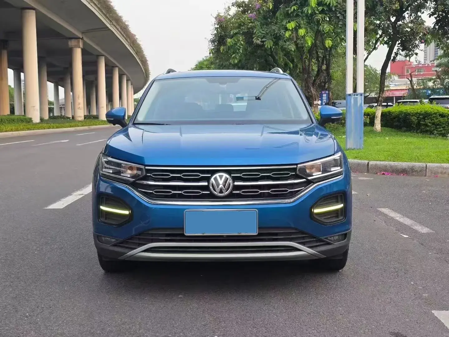 2019 VOLKSWAGEN TAYRON thumbnail 2