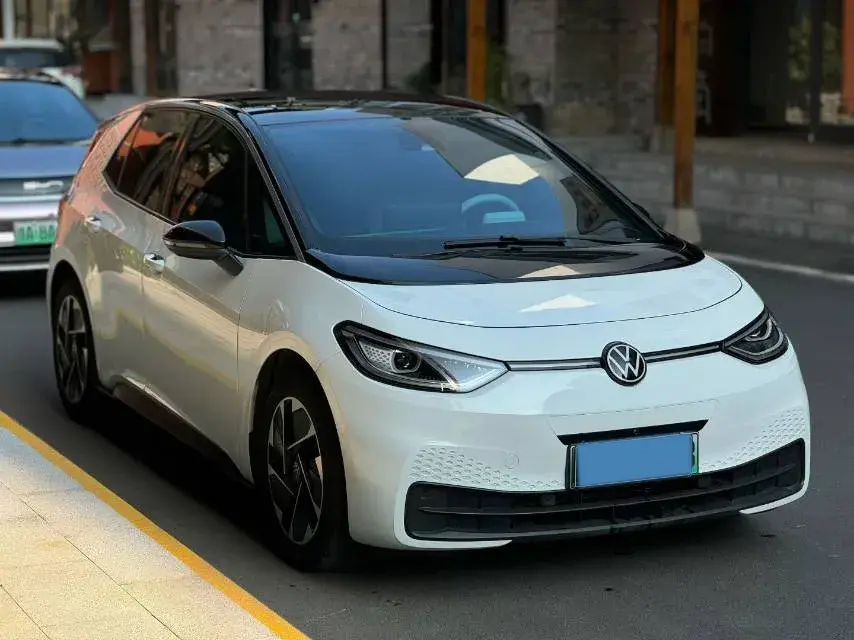 2024 VOLKSWAGEN ID.3 thumbnail 3