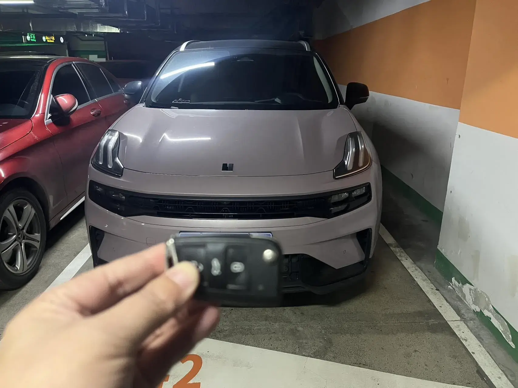 2023 LYNK&CO 06 thumbnail 3