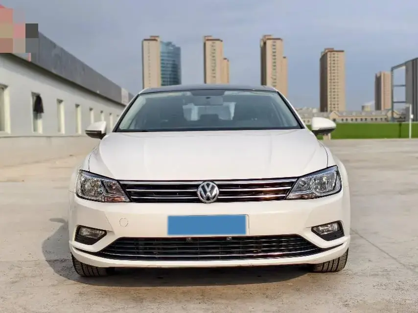 2017 VOLKSWAGEN LAMANDO thumbnail 3