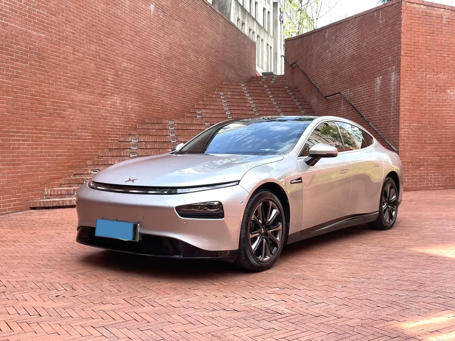 2020 XPENG P7 view 1
