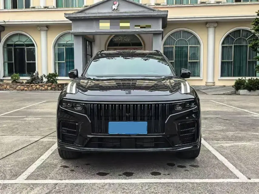 2021 LYNK&CO 09 thumbnail 2