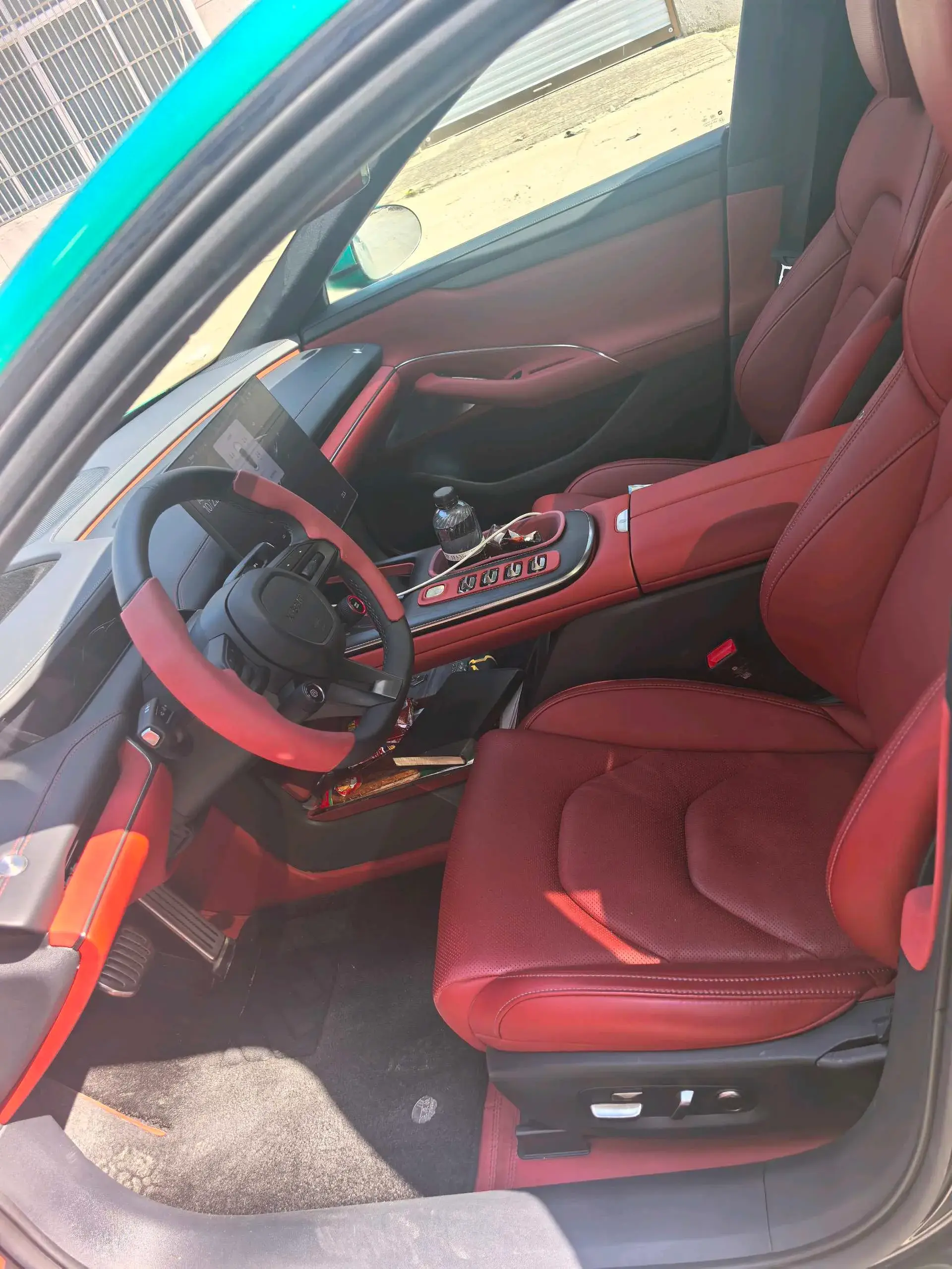 2024 MI SU7 thumbnail 3