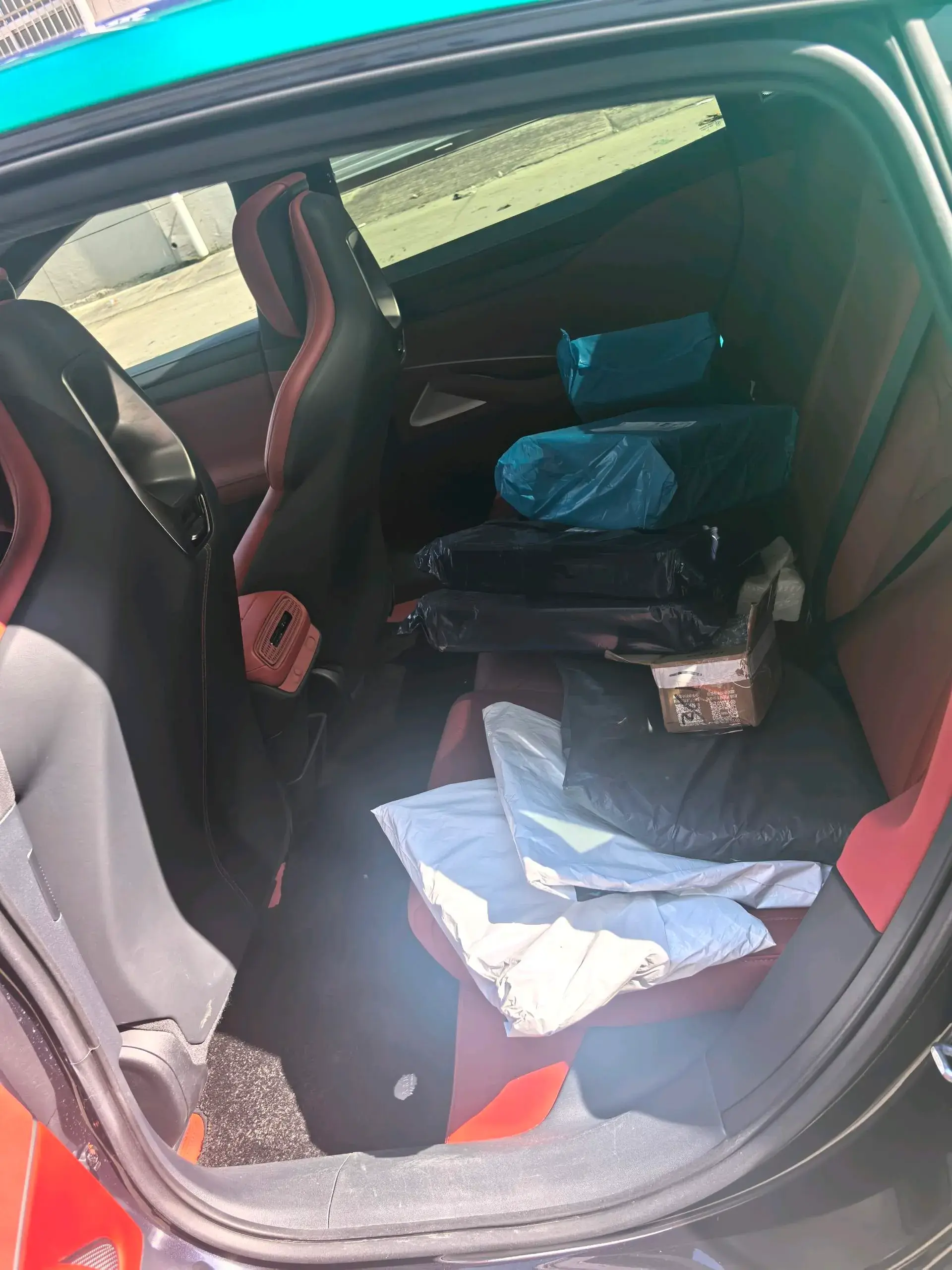 2024 MI SU7 thumbnail 4