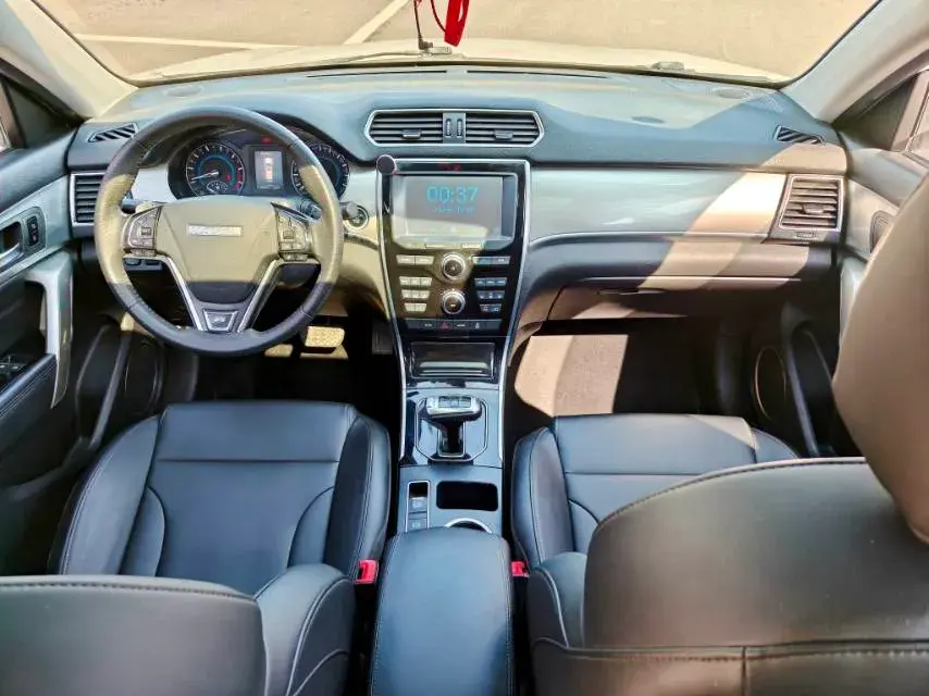 2018 HAVAL H2 thumbnail 2