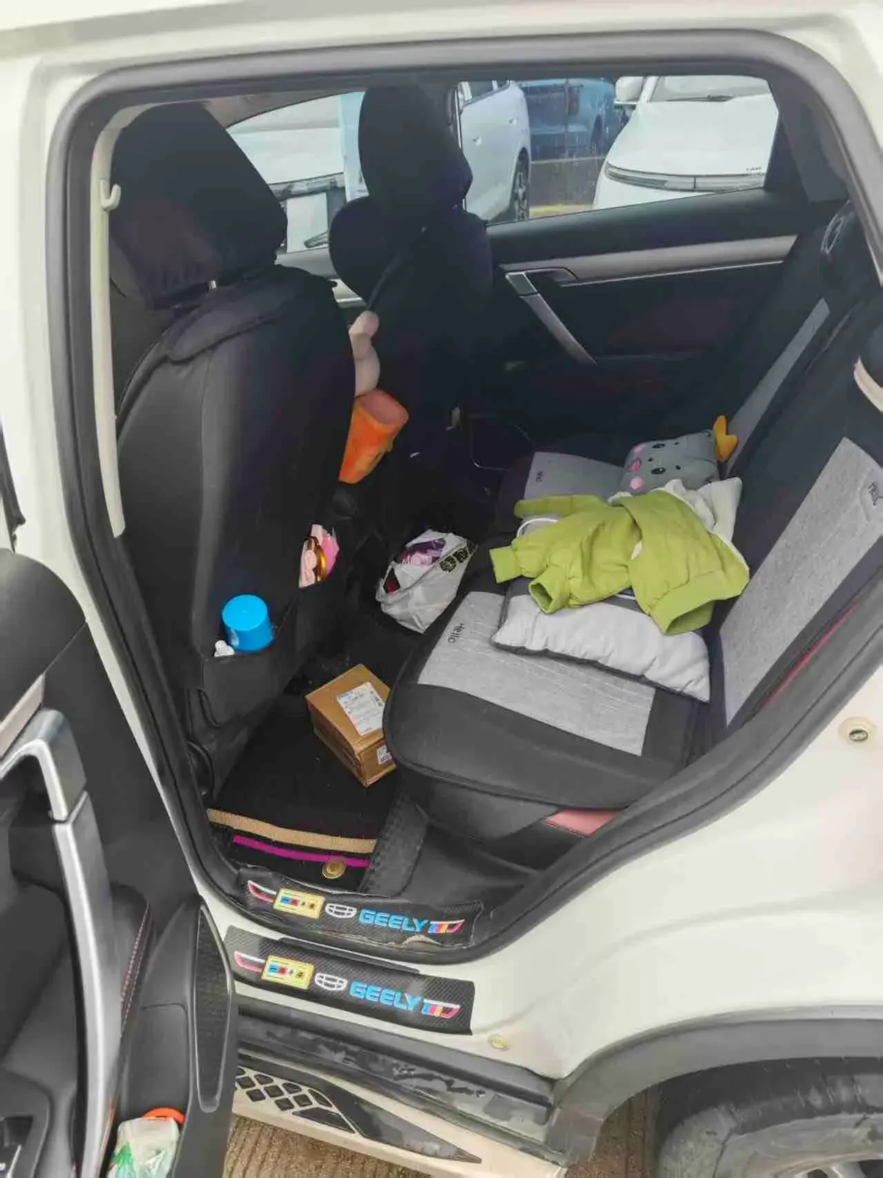 2021 GEELY COOLRAY thumbnail 4