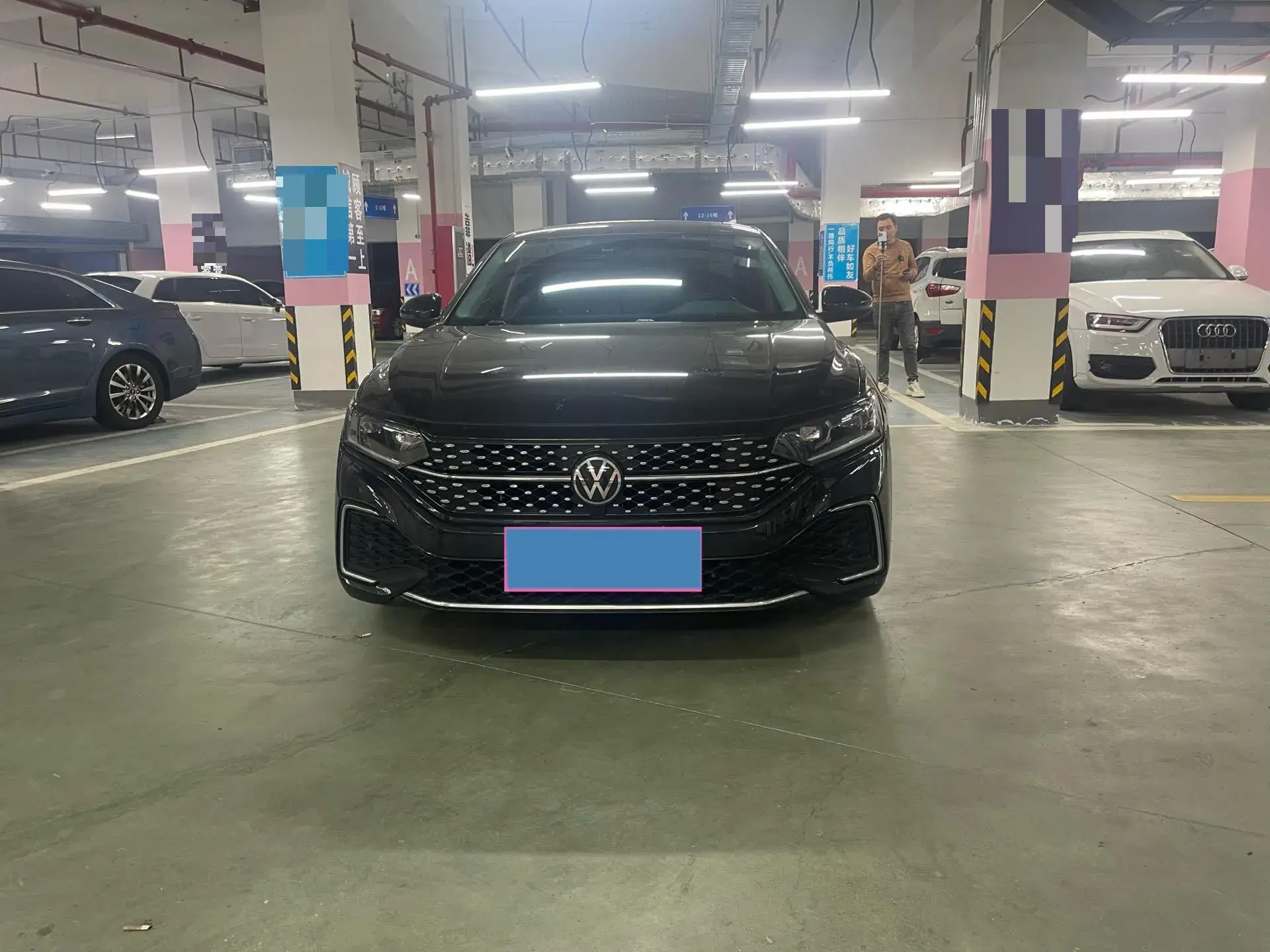 2023 VOLKSWAGEN PASSAT thumbnail 2