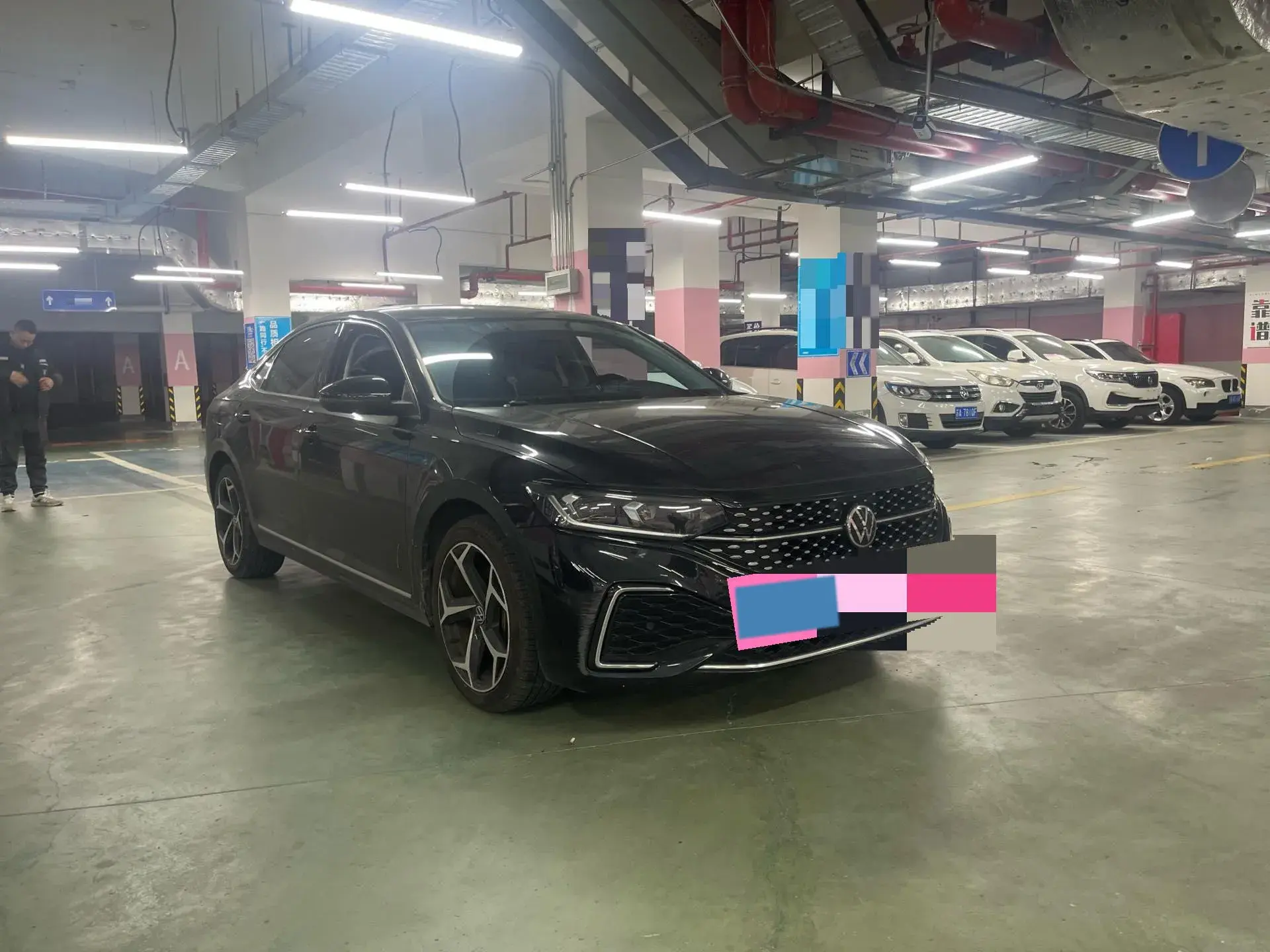 2023 VOLKSWAGEN PASSAT thumbnail 3