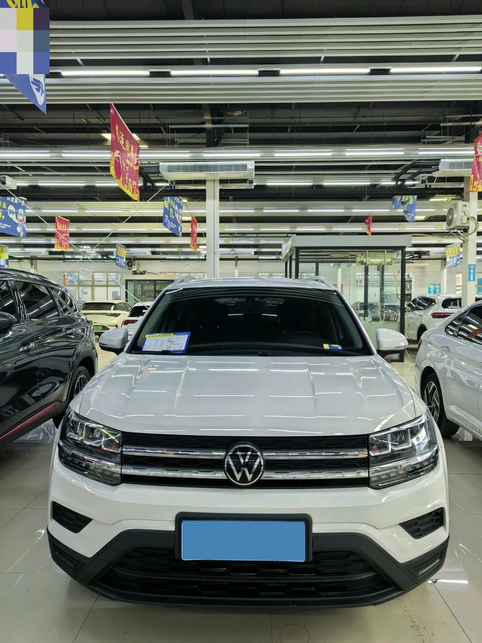 2022 VOLKSWAGEN THARU thumbnail 2