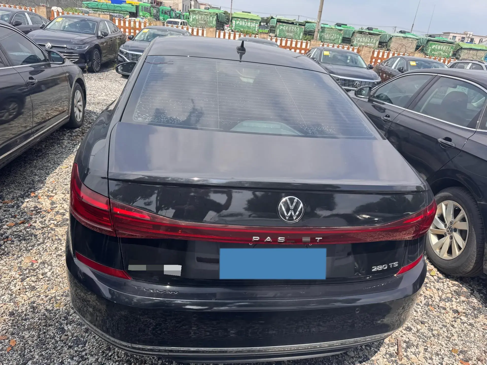 2022 VOLKSWAGEN PASSAT thumbnail 4