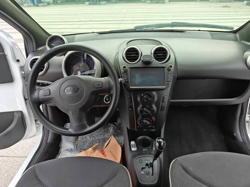 2015 BYD F0 1.0L 68HP L3 5MT,autocango,china used car exporter,china ev exporter,chinese used car exporter,chinese used ev exporter