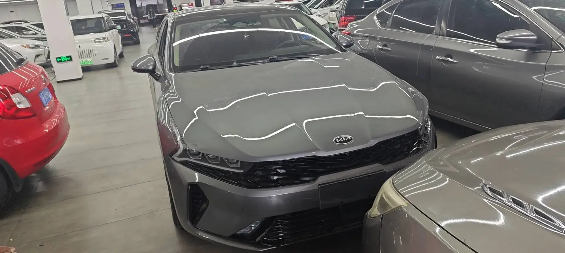 2020 KIA K5 thumbnail 2