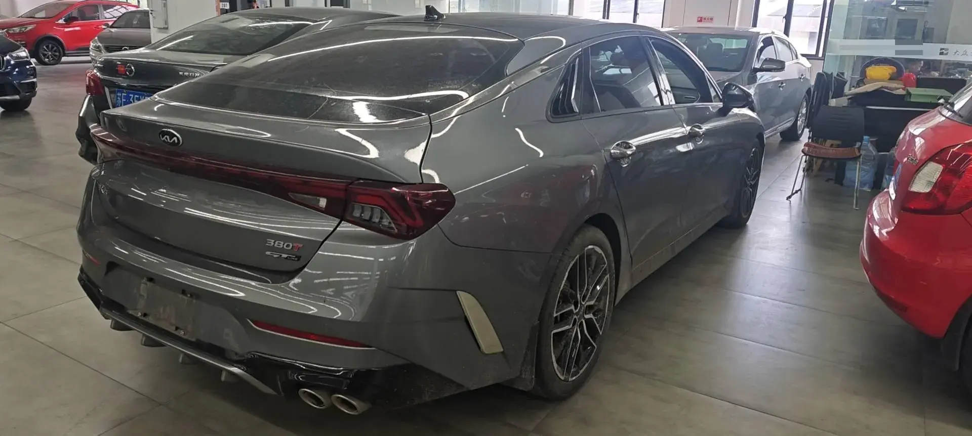 2020 KIA K5 thumbnail 3