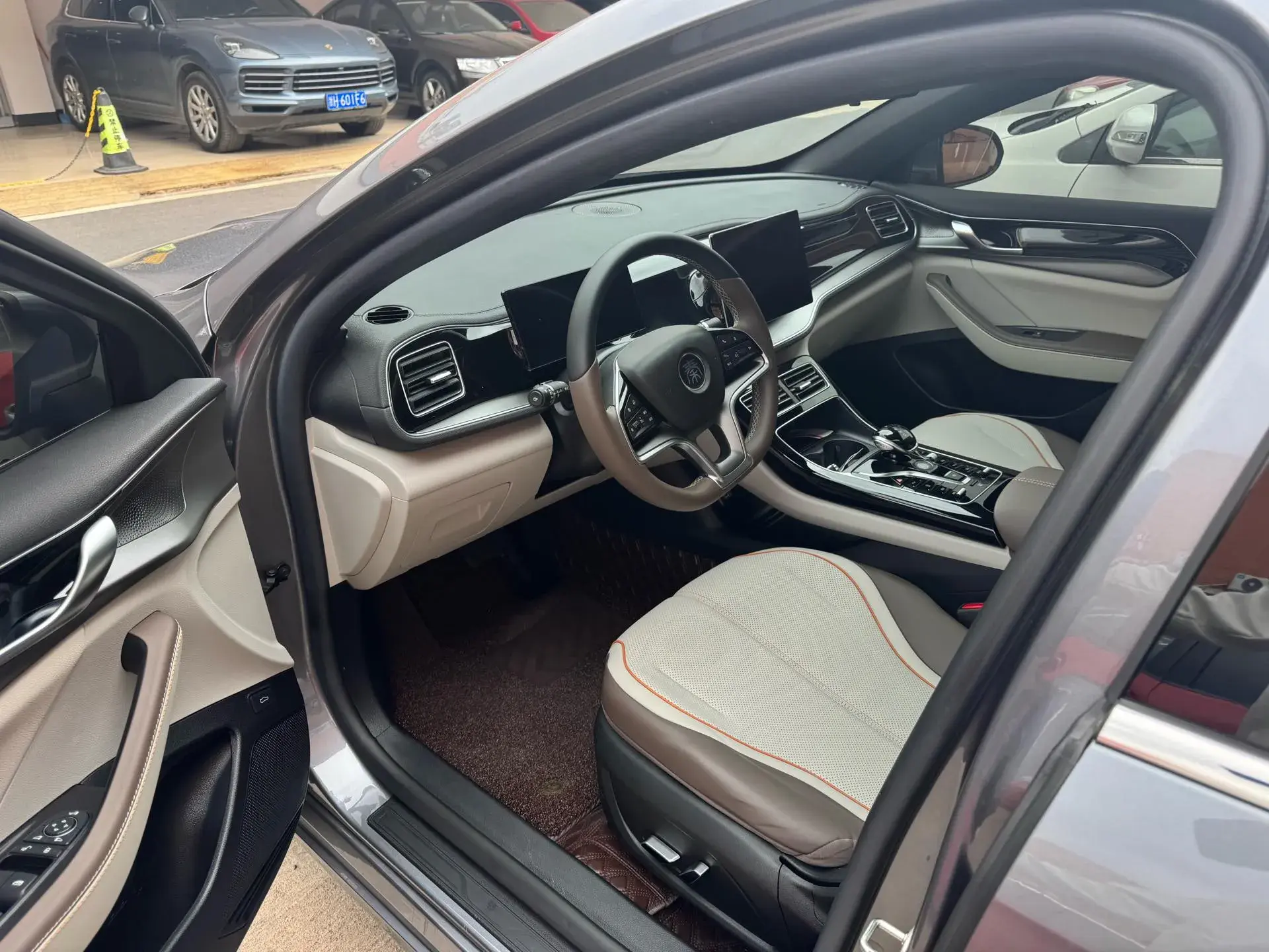 2023 BYD QIN thumbnail 3