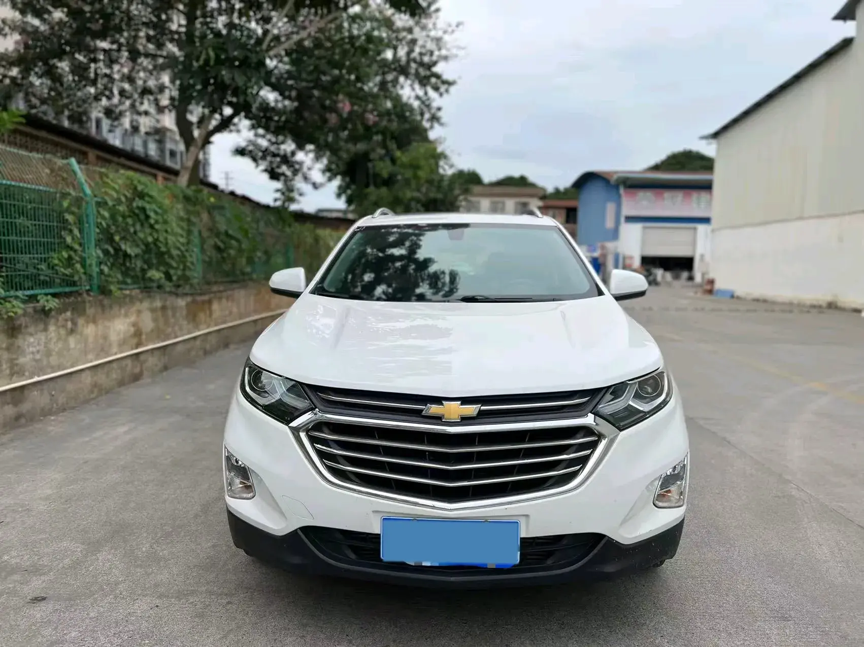 2019 CHEVROLET EQUINOX thumbnail 2