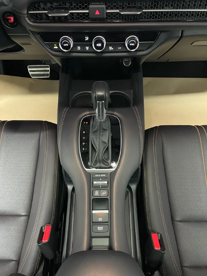 2022 Honda ZR-V 1.5T 182HP L4 CVT,autocango,china used car exporter,china ev exporter,chinese used car exporter,chinese used ev exporter