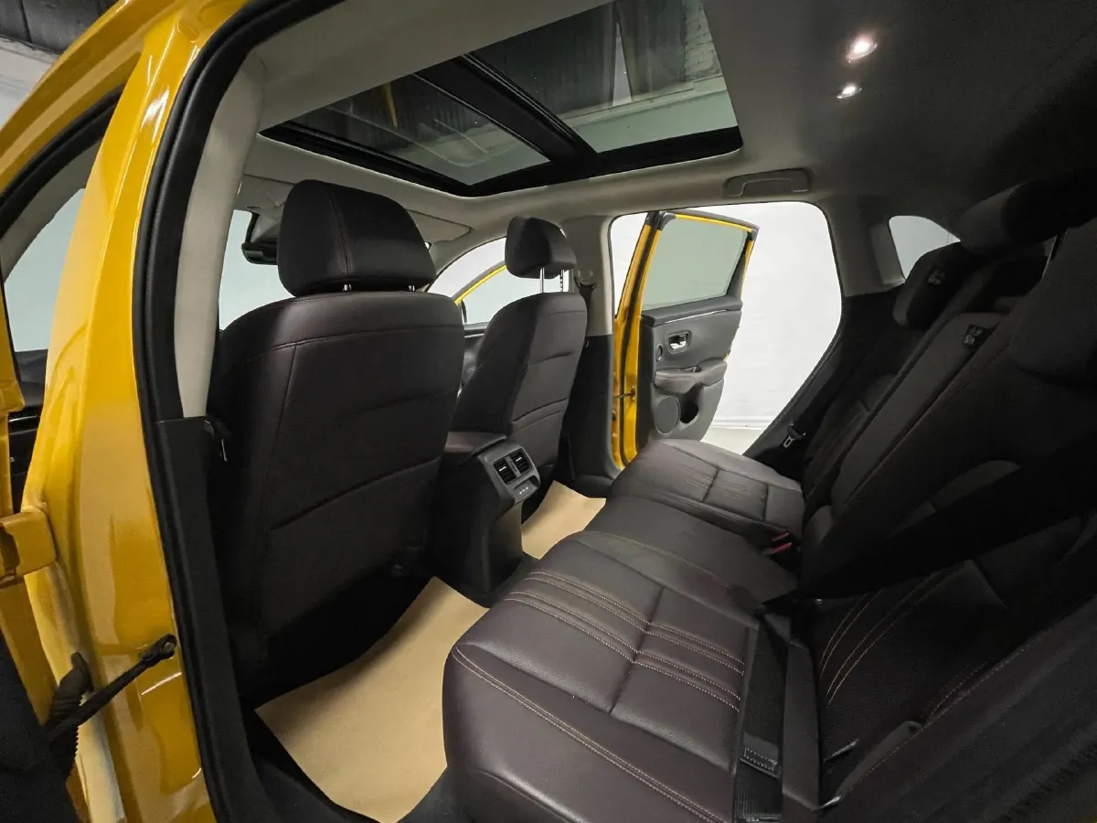 2022 Honda ZR-V 1.5T 182HP L4 CVT,autocango,china used car exporter,china ev exporter,chinese used car exporter,chinese used ev exporter