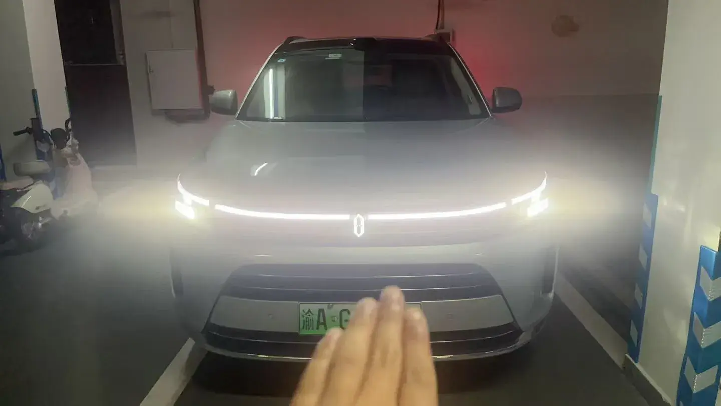 2024 AITO AITO thumbnail 2