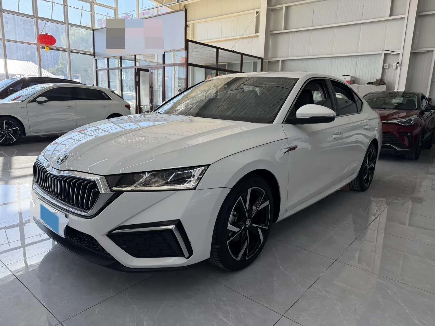 2021 SKODA OCTAVIA view 1