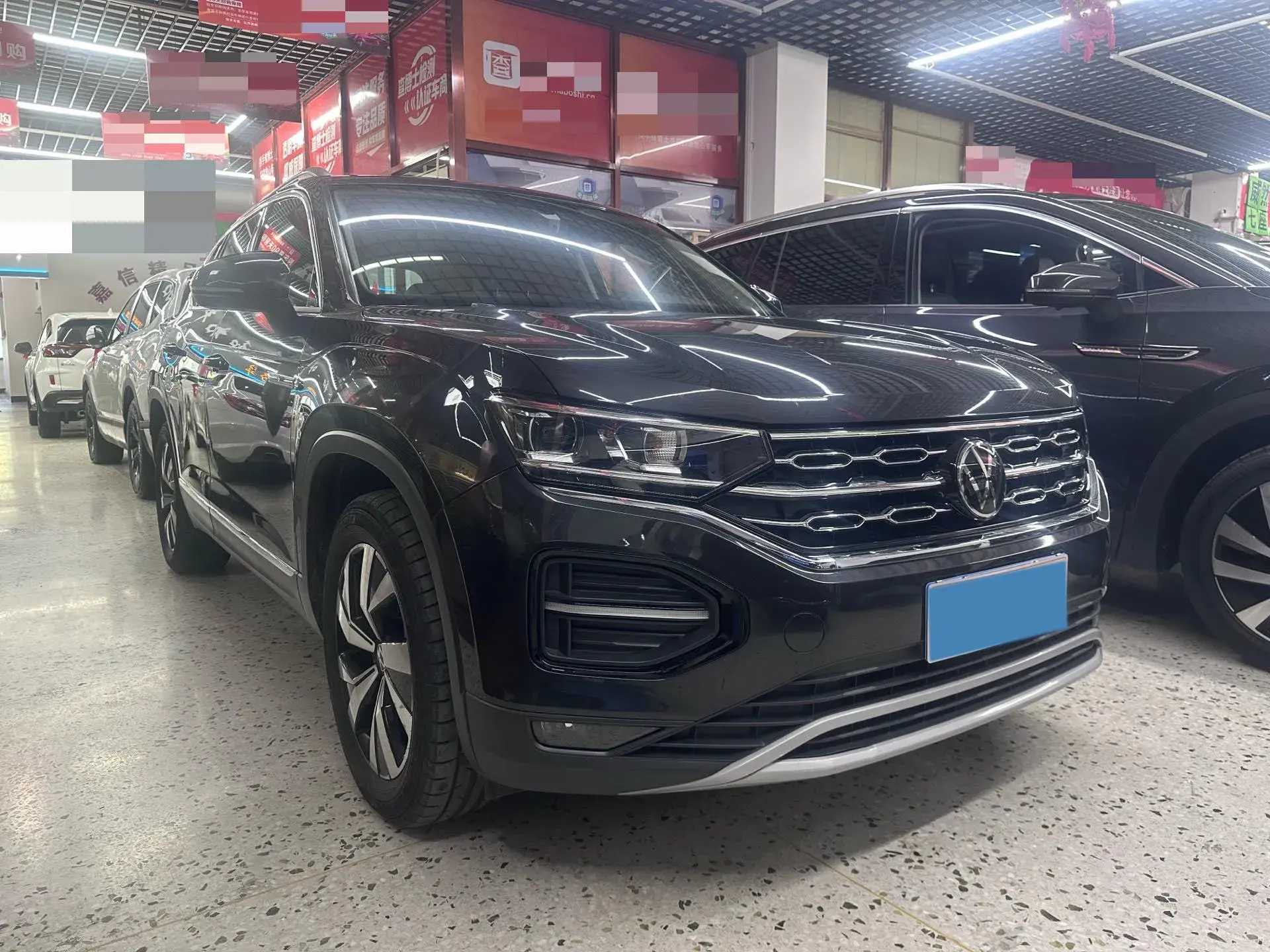 2022 VOLKSWAGEN TAYRON thumbnail 3