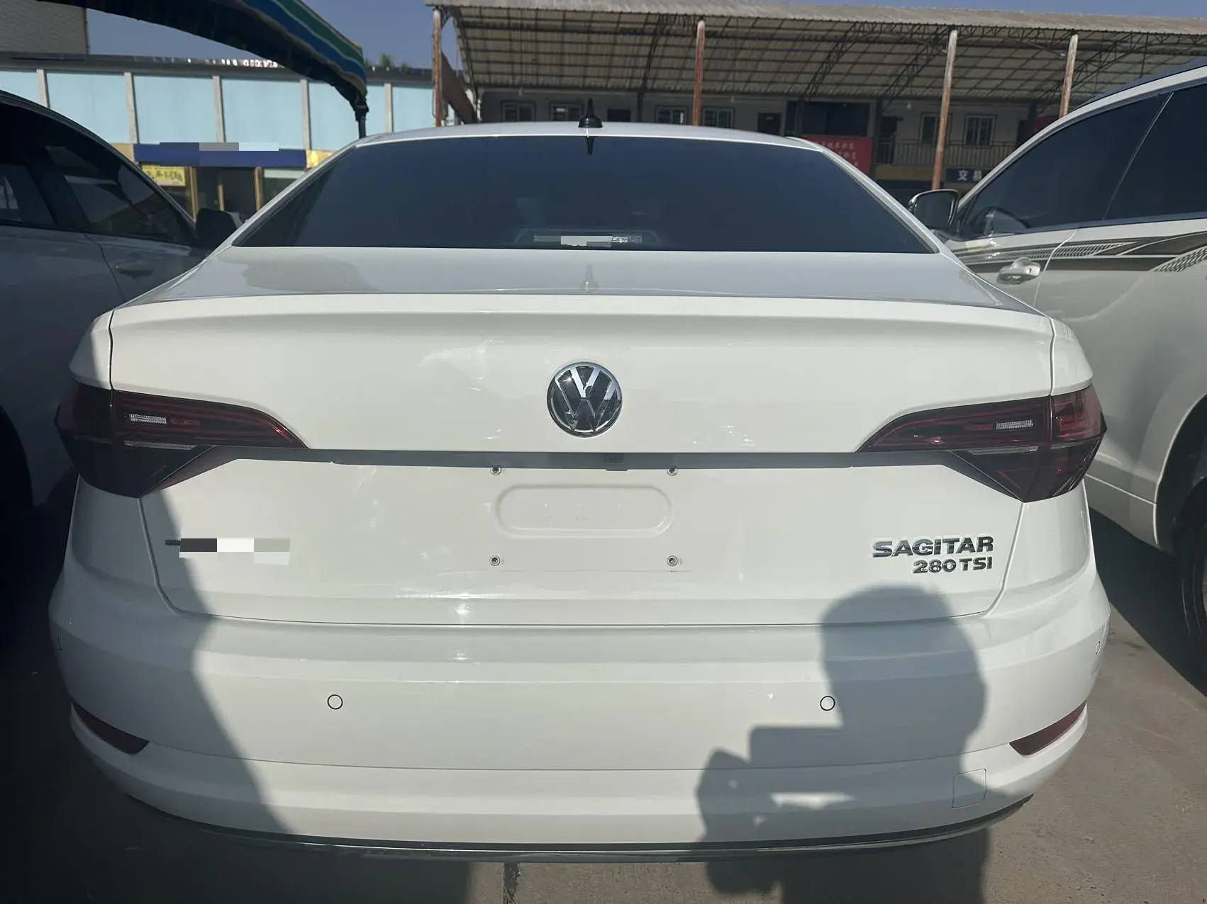 2021 VOLKSWAGEN SAGITAR thumbnail 3