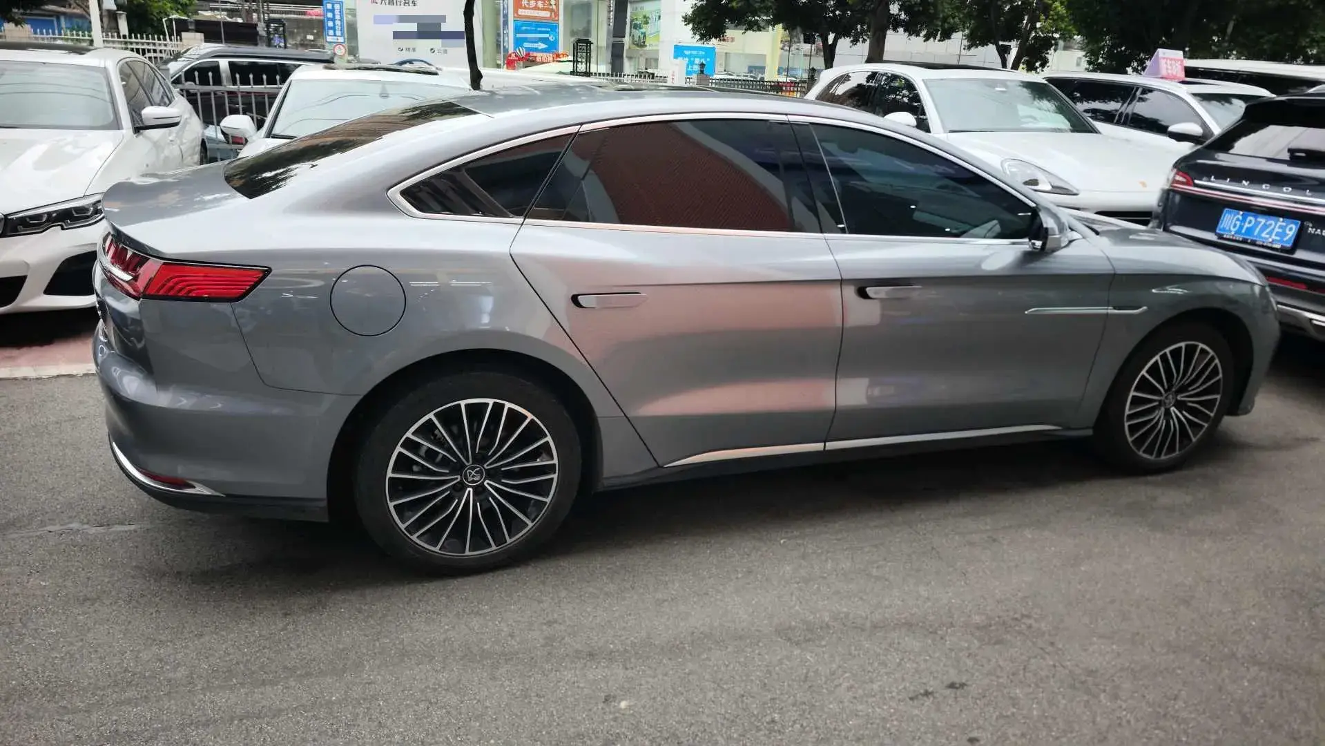 2020 BYD HAN thumbnail 3