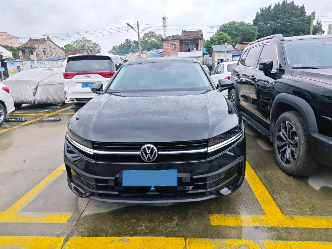 2024 VOLKSWAGEN MAGOTAN thumbnail 2