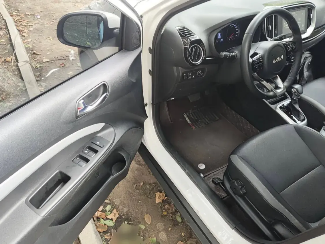 2021 KIA KX1 thumbnail 3