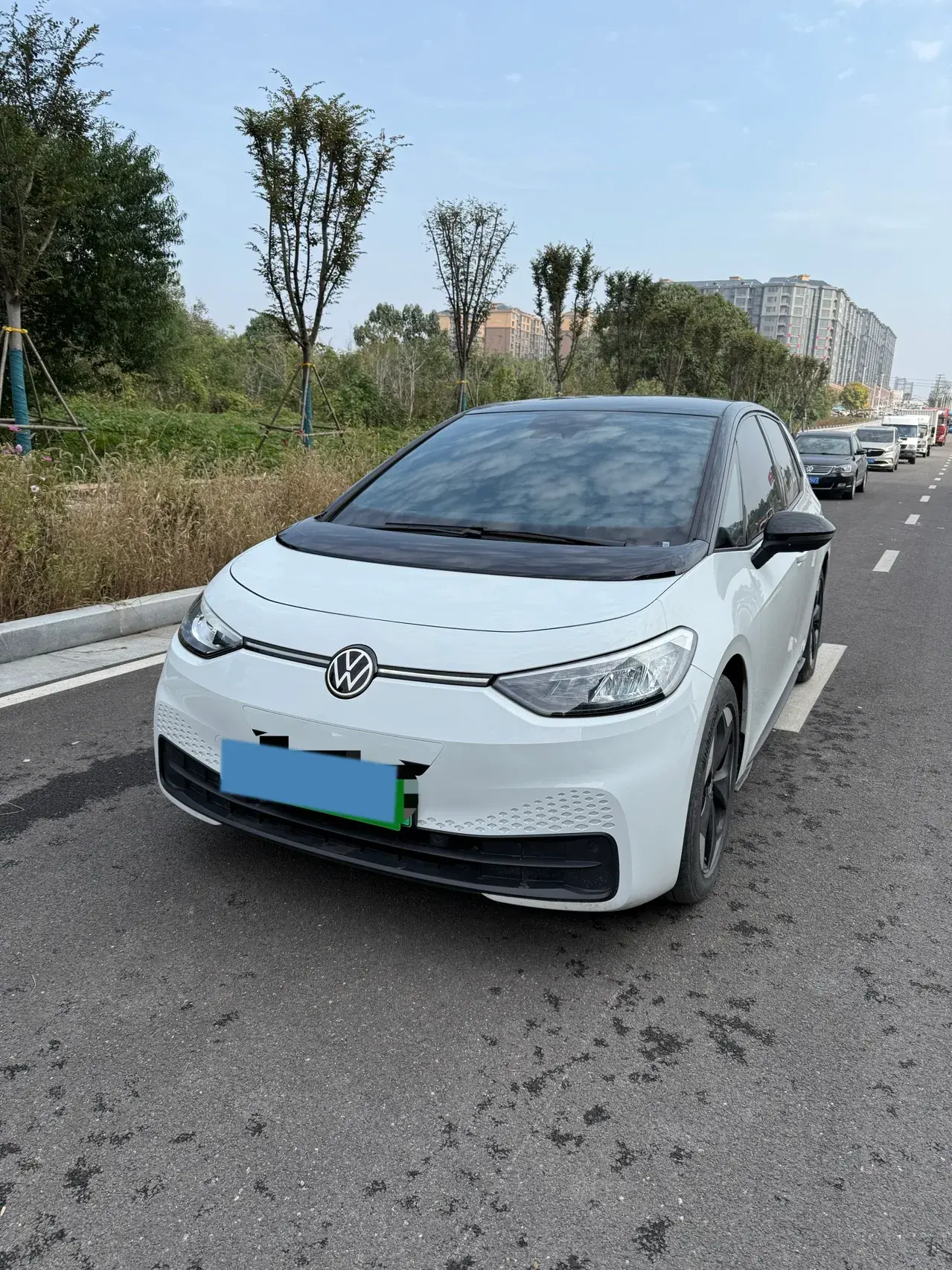 2025 VOLKSWAGEN ID.3 view 1