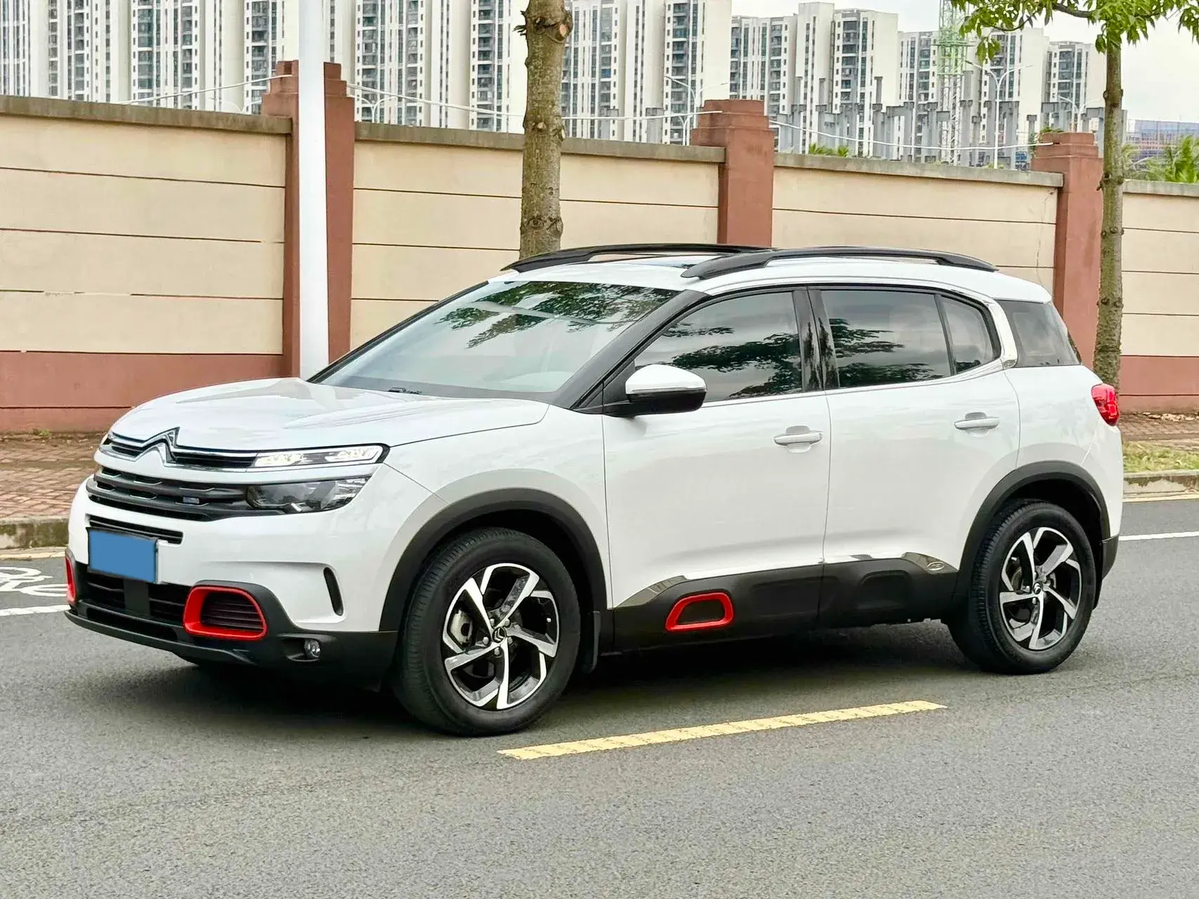 2017 CITROEN C5 view 1