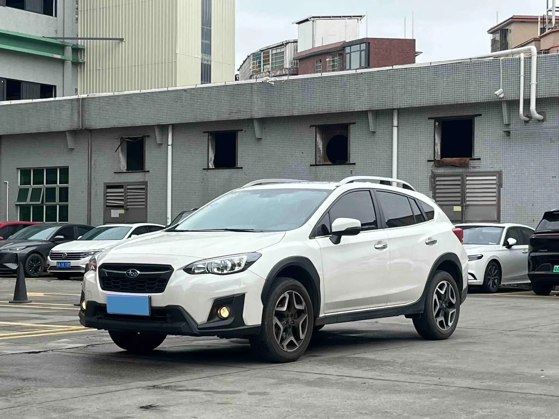 2019 SUBARU XV view 1
