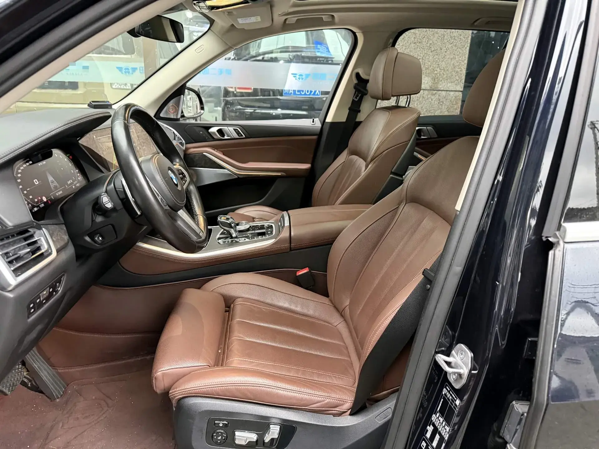 2021 BMW X5 thumbnail 3