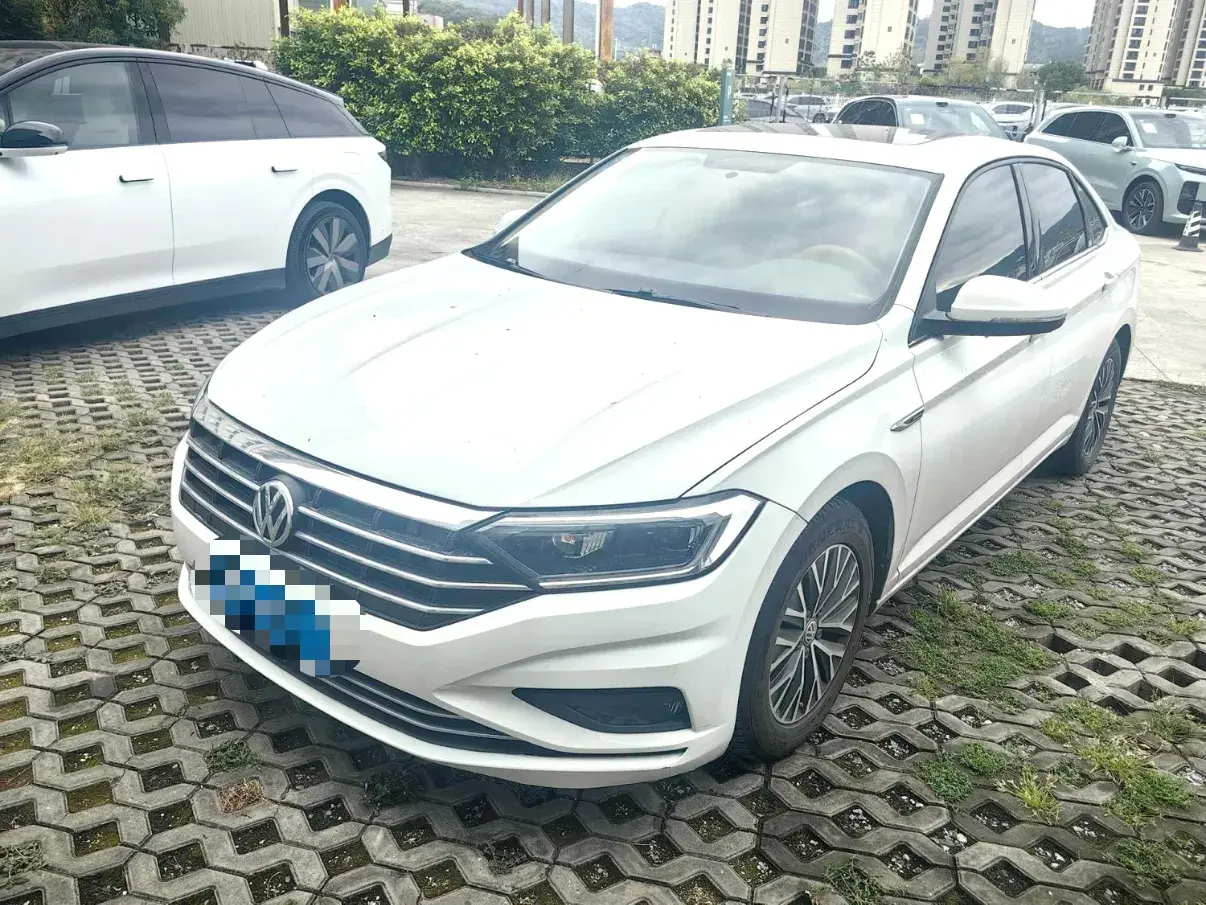 2020 VOLKSWAGEN SAGITAR view 1