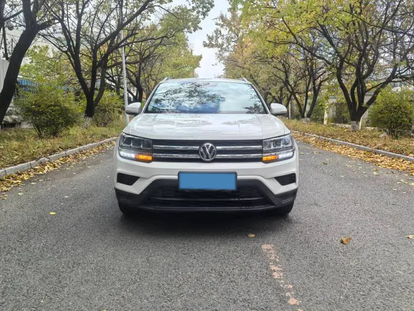 2019 VOLKSWAGEN THARU thumbnail 2